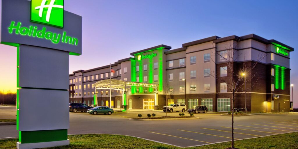 Holiday Inn Pet Policy: Everything You Need to Know Before Staying ...